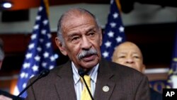 Dân biểu John Conyers. 